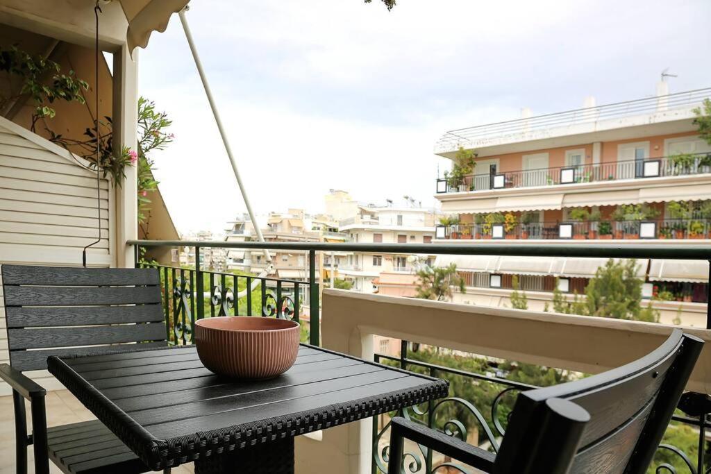 Charming Apartment Near Center 아테네 외부 사진